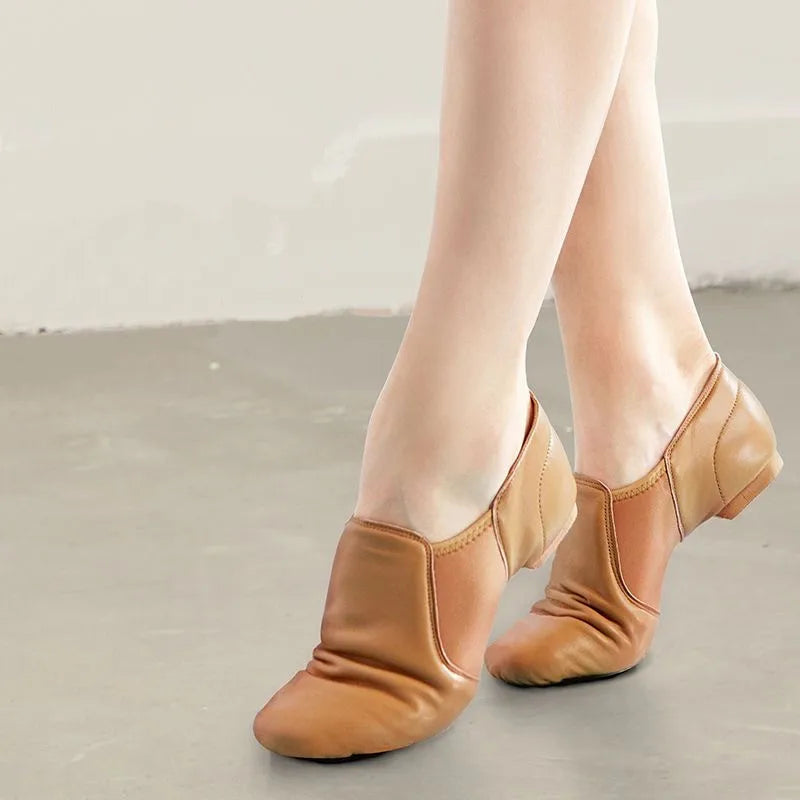 Scarpe da jazz da donna in pelle senza lacci, modello Pristina, colore cammello